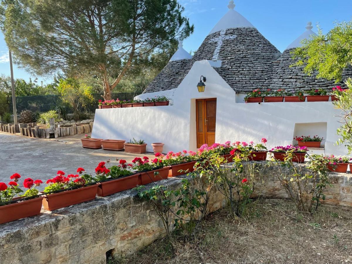 Holiday home Trullo Bianco *