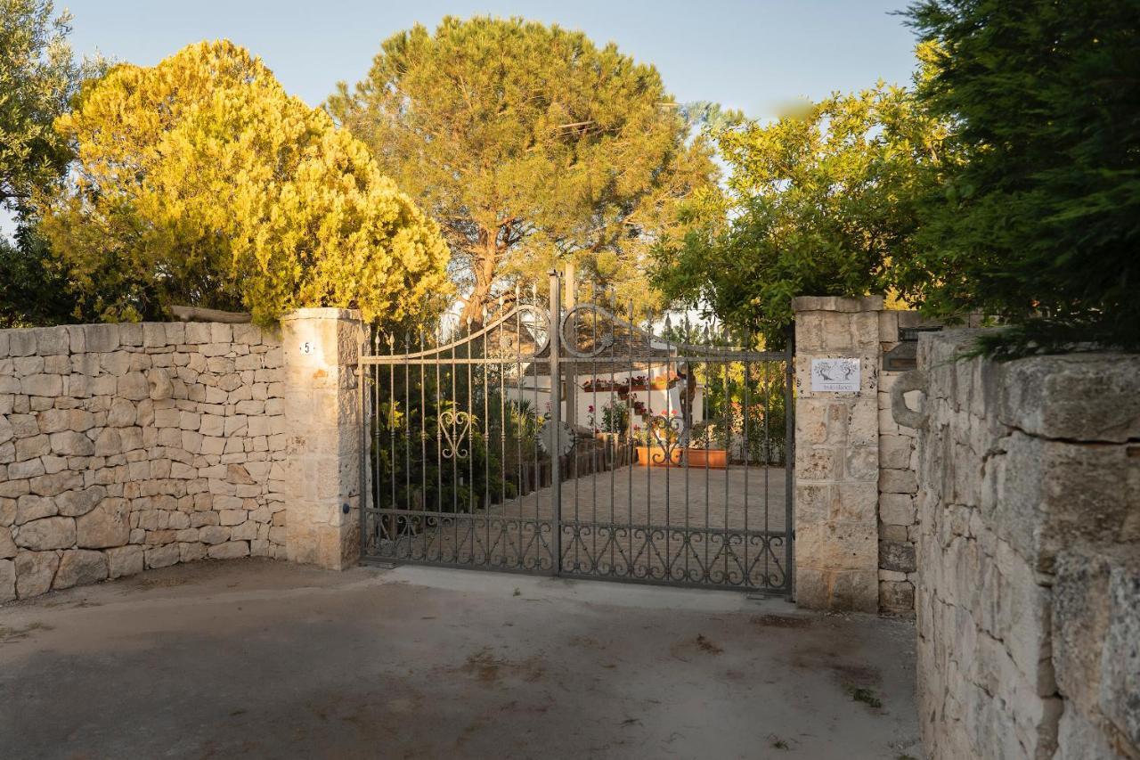 Trullo Bianco Holiday home *